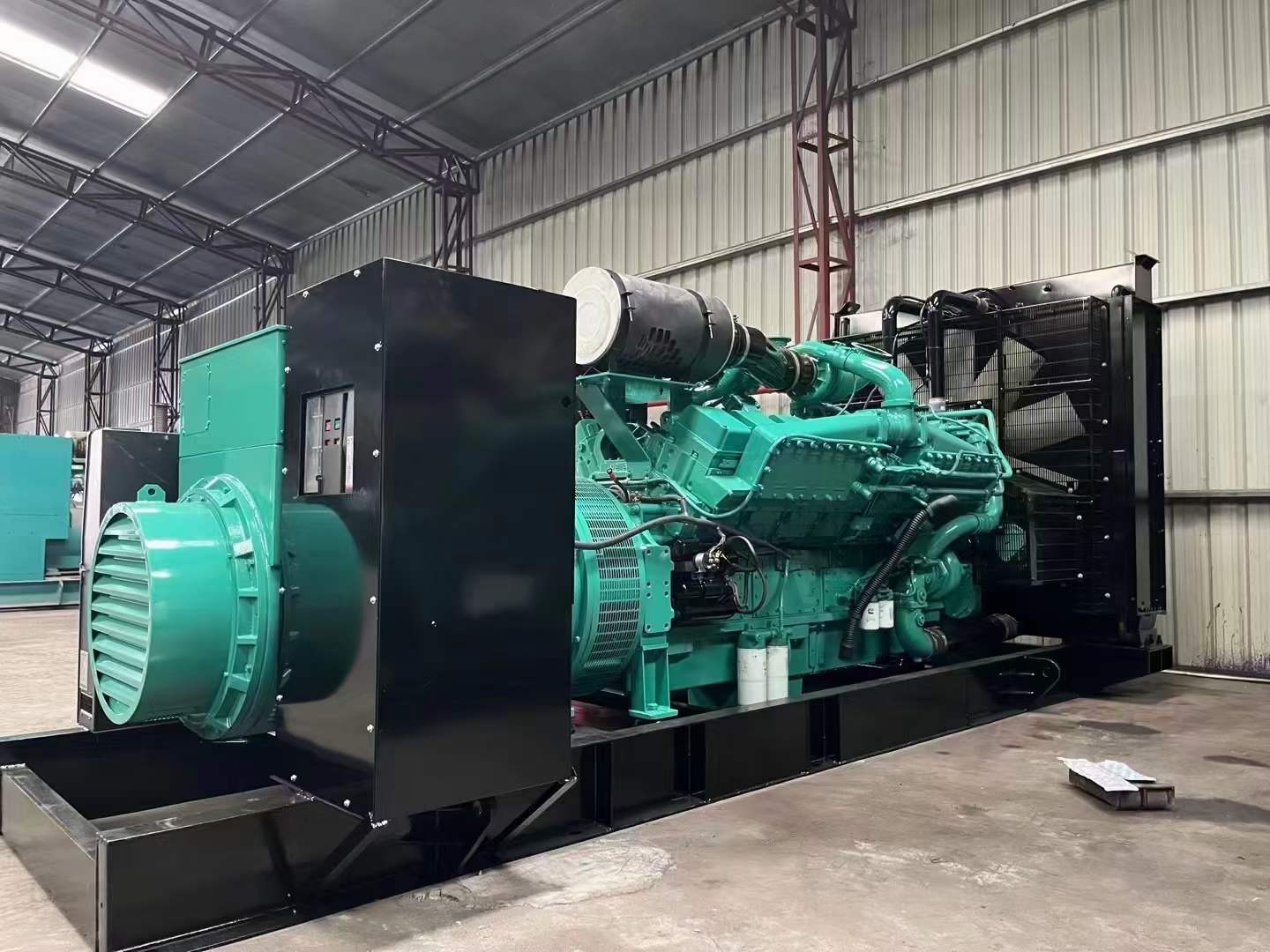 普宁如何降低 800kW 柴油发电机输出电流的波动？