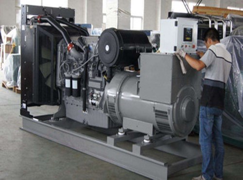 普宁柴油发电机空气滤清器堵塞会对发电机组产生哪些影响？