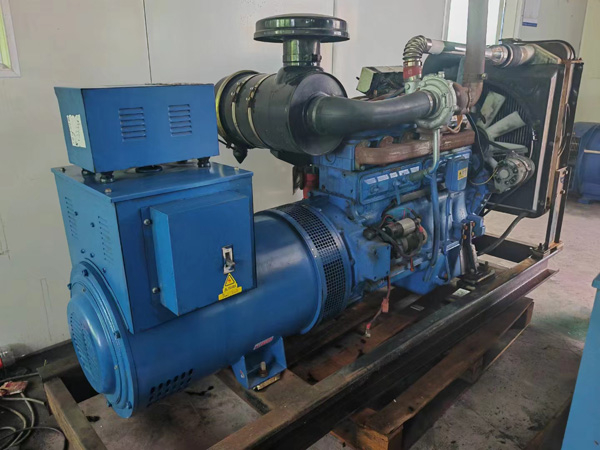 普宁100kW柴油发电机组使用多级机油有哪些优缺点？